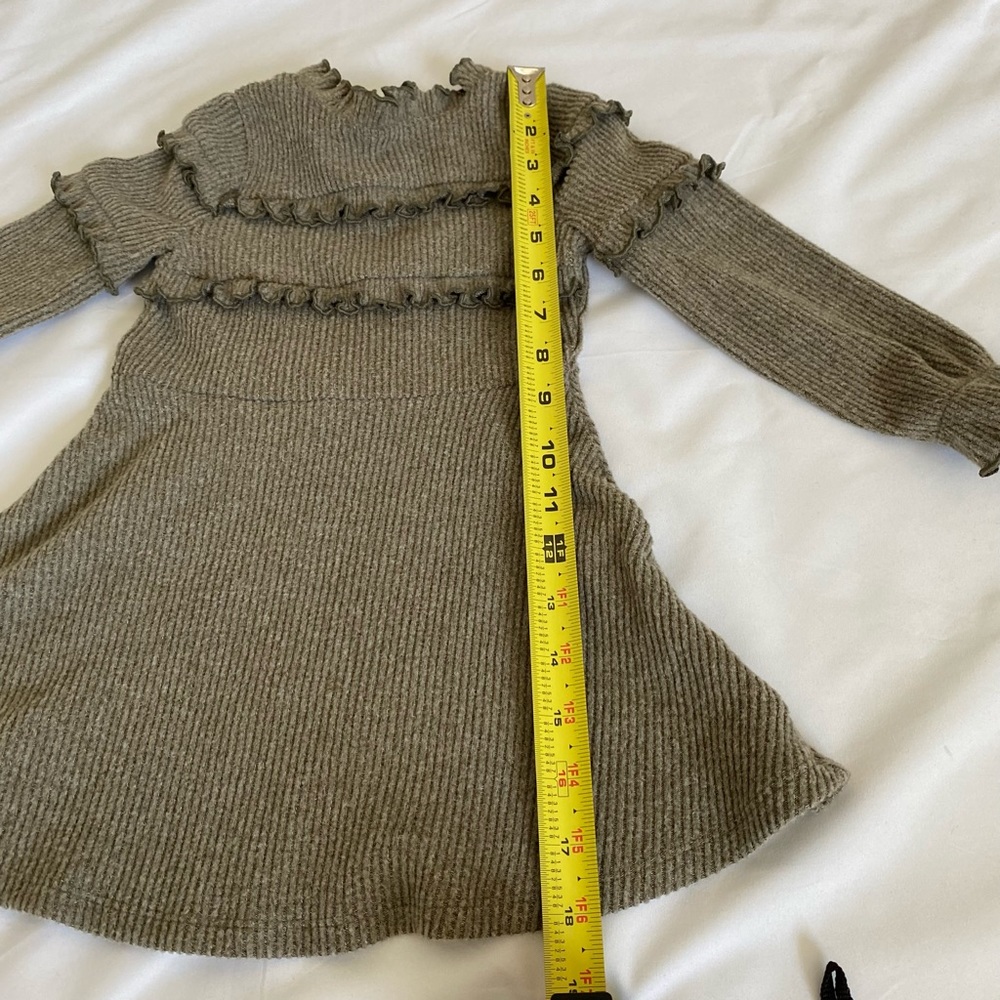 Art Class Toddlers Ruffled Dress, size 2T.  Brand New without tags.  Adorable. - Picture 6 of 10
